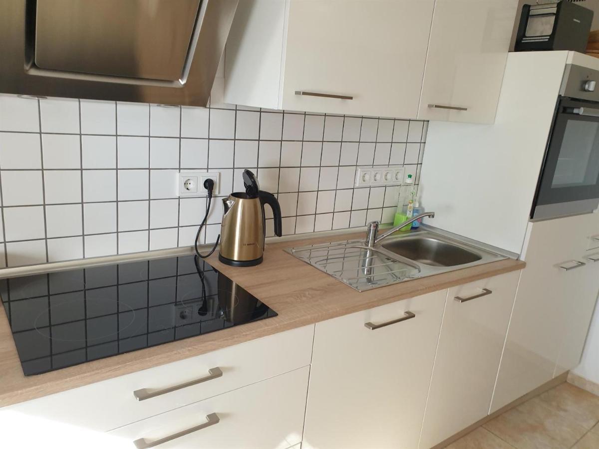 Ferienwohnung Huegelhaus Plütscheid エクステリア 写真
