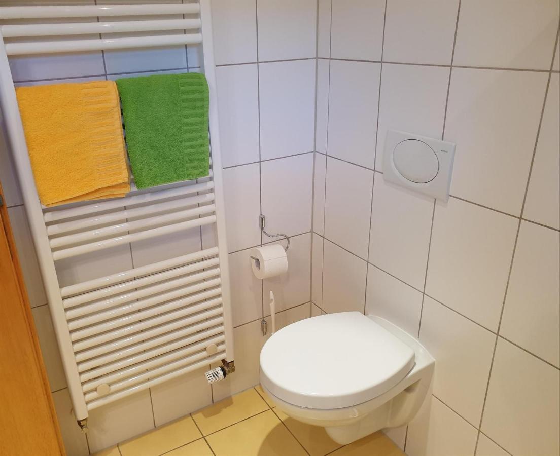 Ferienwohnung Huegelhaus Plütscheid エクステリア 写真